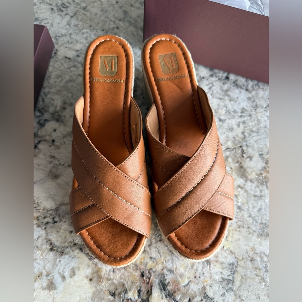 NWT Bruno Magli Elena Espadrille Leathet Wedge Sandal in Cognac, Women’s Size 8 - Picture 2 of 5